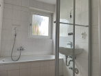 3-Zimmer-Wohnung in Waiblingen-Neustadt zu vermieten! - Badezimmmer