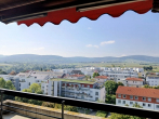Fernsicht pur! 4,5 Zi.-Wohnung mit Aufzug , Garage und PKW-Stellplatz - Fernblick Südbalkon_