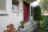 Charmantes Einfamilienhaus in ruhiger Lage in Backnang-Plattenwald - Hauseingang