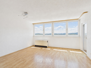 Geräumige Wohnung mit tollem Blick!, 71334 Waiblingen, Etagenwohnung