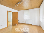 Ehemaliges Bauernhaus mit Ausbaureserve und Garten. - Wohnzimmer