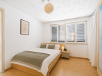 Idyllisches Mehrfamilienhaus im Ortskern mit vier Wohneinheiten - Schlafzimmer Maisonettewohnung