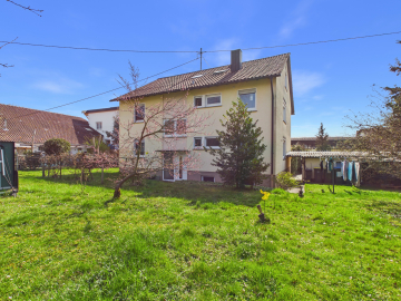 3-Fam. Haus mit großem Grundstück und Blick ins Grüne, 71336 Waiblingen, Mehrfamilienhaus