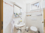 Freistehendes Einfamilienhaus mit Garten und Garage - Gäste WC