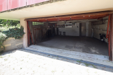 Freistehendes Einfamilienhaus mit großem Potenzial in Traumlage von Waiblingen-Beinstein. - Einfahrt Doppelgarage