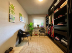 3-FH zur Kapitalanlage und mögliches 2-FH zur Selbstnutzung in Remshalden zu verkaufen - Zimmer_EG_Haus_26-1