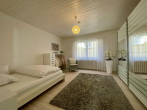 3-FH zur Kapitalanlage und mögliches 2-FH zur Selbstnutzung in Remshalden zu verkaufen - Schlafzimmer_EG_Haus_26