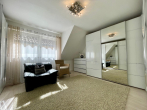 3-FH zur Kapitalanlage und mögliches 2-FH zur Selbstnutzung in Remshalden zu verkaufen - Zimmer_DG_Haus_26