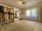 3-FH zur Kapitalanlage und mögliches 2-FH zur Selbstnutzung in Remshalden zu verkaufen - Ankleidezimmer_EG_Haus_26