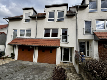 Reihenmittelhaus in Stadtrandlage nahe S-Bahn!, 71336 Waiblingen, Reihenmittelhaus