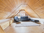 Freistehendes Einfamilienhaus mit Einliegerwohnung in ruhiger Lage - Dachboden - Fernsehzimmer