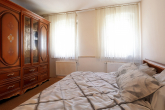 Kapitalanlage mit Charme und Potenzial: Wohnensemble mit Vorder- und Hinterhaus in bevorzugter Lage in Stuttgart - EG: Schlafzimmer