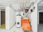 Großzügiges Einfamilienhaus inkl. Einliegerwohnung in ruhiger Lage mit Stellplätzen und Garage zu verkaufen - Haustechnik_UG