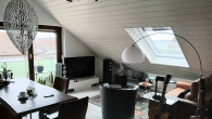 Dachgeschoss-Maisonette mit 4 Zimmer, plus Garage! - Wohnen_