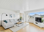 Reihenmittelhaus mit Garage und Garten: Mit Aussicht auf Weinberge - so könnte Ihr Wohnzimmer aussehen