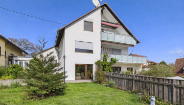 Gepflegtes Einfamilienhaus mit Einliegerwohnung, ausgebautem Dachgeschoss und schönem Garten, 71336 Waiblingen, Einfamilienhaus