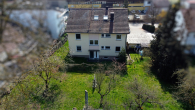 3-Familienhaus mit großem Grundstück - Haus Vorderansicht