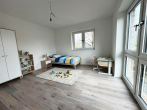 Erstbezug: Moderne 4-Zi-Wohnung mit EBK und Balkon - Kinderzimmer (Möblierung mit KI))