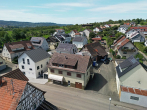 Wohn- und Geschäftshaus mit 3 Garagen - Luftbild