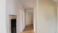 Renditeobjekt! Wohnanlage mit 6 Wohnungen, Garagen und Stellplätze. - Zimmer Flur EG