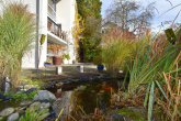 Freistehendes Architektenhaus mit baulichen Erweiterungsmöglichkeiten, *Energieklasse B* wie Bj. 2000 - Teich