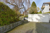 Freistehendes Architektenhaus mit baulichen Erweiterungsmöglichkeiten, *Energieklasse B* wie Bj. 2000 - Doppelgarage