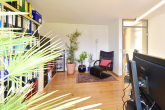 Freistehendes Architektenhaus mit baulichen Erweiterungsmöglichkeiten, *Energieklasse B* wie Bj. 2000 - Zimmer 1 im EG
