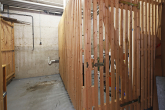 Kapitalanlage mit Charme und Potenzial: Wohnensemble mit Vorder- und Hinterhaus in bevorzugter Lage in Stuttgart - Silvrettastraße 36 a: Kellerboxen mit Waschmaschinenanschlüssen