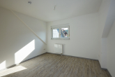 Charmante Doppelhaushälfte in ruhiger Hanglage mit Aussicht - DG Kinderzimmer_1