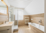 Einfamilienhaus mit Ferienwohnung nahe der Müritz - KI generiert- So könnte Ihr Badezimmer aussehen