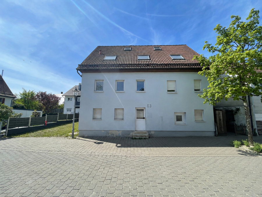 Außenaufnahme Haus / Grundstück