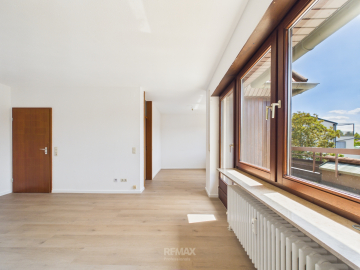 2,5 Zimmer Wohnung inkl. Dachterrasse und TG-Stellplatz, 71332 Waiblingen, Terrassenwohnung