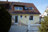Einfamilienhaus/Doppelhaushälfte in ruhiger Lage - Zugang Vorgarten
