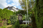 Charmante Doppelhaushälfte in ruhiger Hanglage mit Aussicht - Ansicht Gartenaufgang