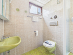 Gepflegtes Einfamilienhaus mit Einliegerwohnung, und schönem Garten! - Gartengeschoss Bad