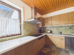 Gepflegtes Einfamilienhaus mit Einliegerwohnung, und schönem Garten! - OG Küche