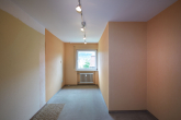 Praktische 4-Zimmer-Wohnung mit Südbalkon, Aussicht und Gartennutzung - Kinderzimmer 2
