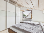 Lichtdurchflutete 4,5-Zimmer Dachgeschosswohnung - Zimmer 3