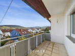 Reihenmittelhaus mit Garage und Garten: Mit Aussicht auf Weinberge - Balkon OG