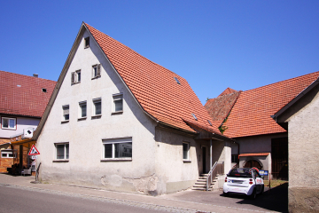 Ehemaliges bäuerliches Anwesen mit viel Potenzial, 71686 Remseck am Neckar, Einfamilienhaus