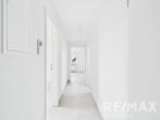 Renovierte 3-Zimmer-Dachgeschoss-Wohnung in Waiblingen-Bittenfeld - Flur