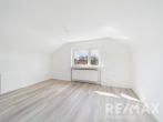 Renovierte 3-Zimmer-Dachgeschoss-Wohnung in Waiblingen-Bittenfeld - Wohnzimmer