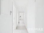 Renovierte 3-Zimmer-Dachgeschoss-Wohnung in Waiblingen-Bittenfeld - Flur