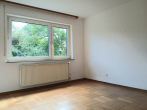 Zweigenerationenhaus mit Garten und Garage. - Kinderzimmer Gast